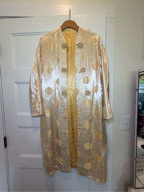 Vintage Cream Silk Japanese Kimono Jacket with Gold Polka Embroidery - Vintage